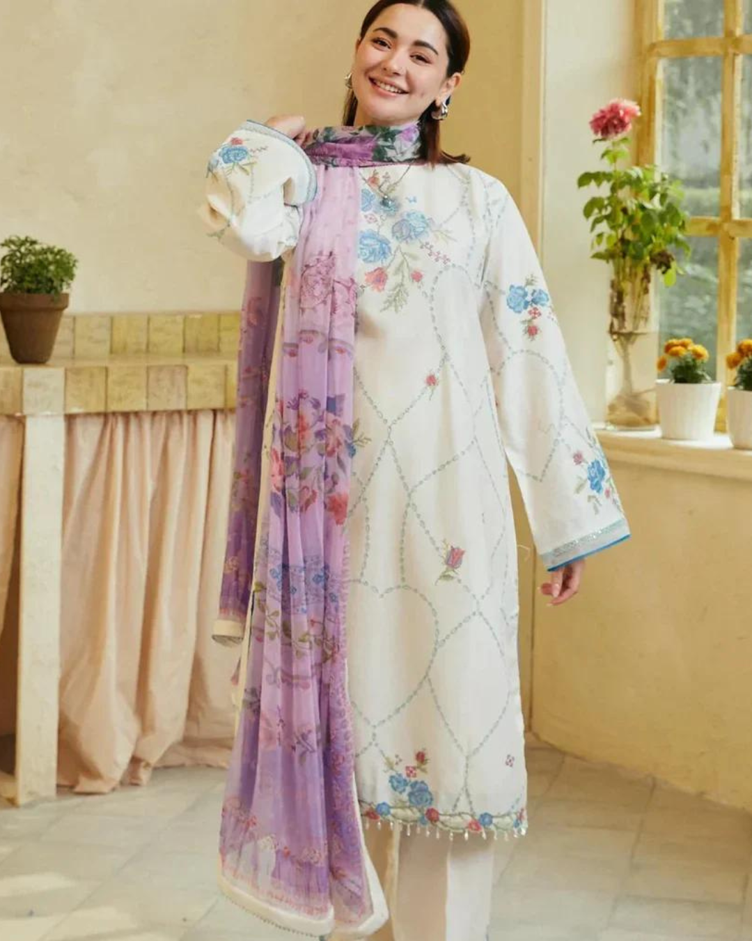 Coco White Embroidered 3PC LD-0006