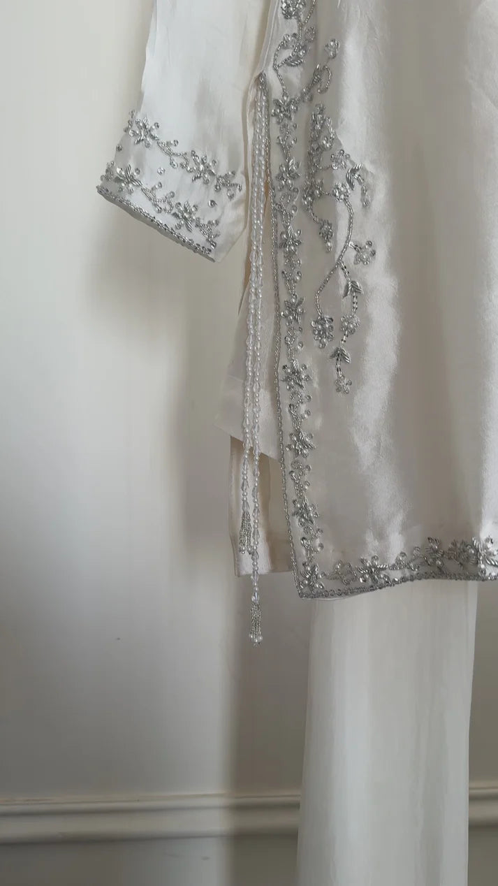 pearl-ivory UNL-203